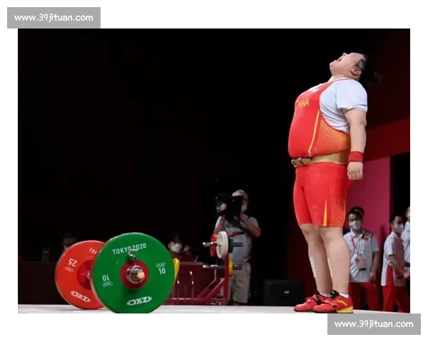 稳稳上分！奥运冠军李雯雯携 iPhone 17 Pro 为马尾文旅续航