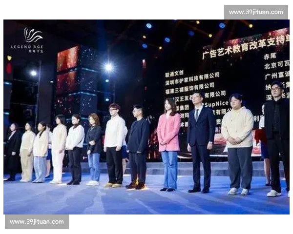 传奇谢幕，新星闪耀，年度体育电竞颁奖见证荣耀时刻！