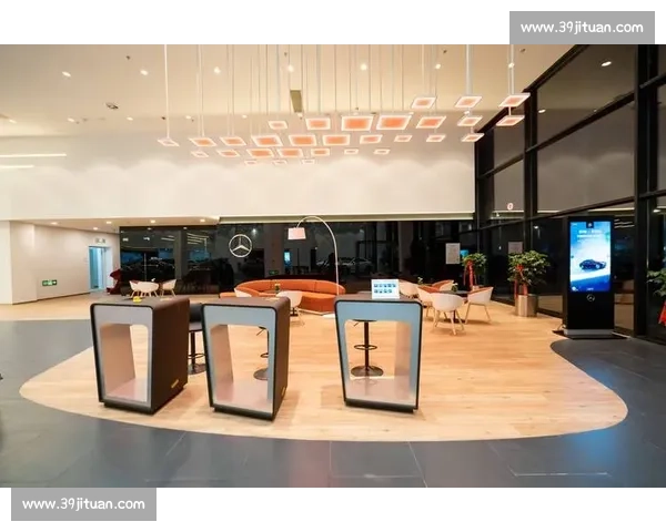 告别惊魂时刻！最新赛车安全标准出台，为速度保驾护航！