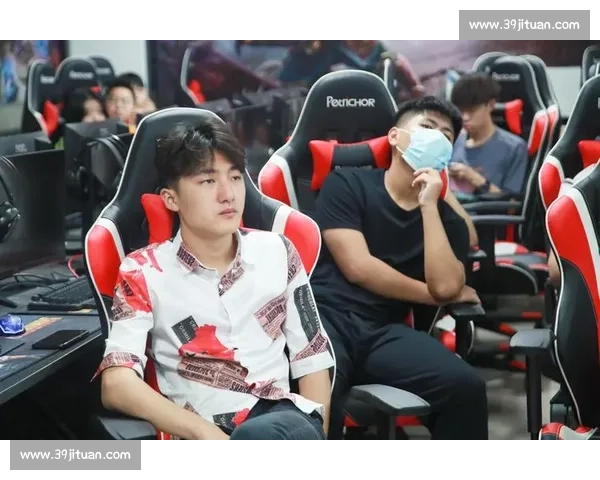 电竞圈又一神作荣耀之光真人秀，带你走进不为人知的训练营！