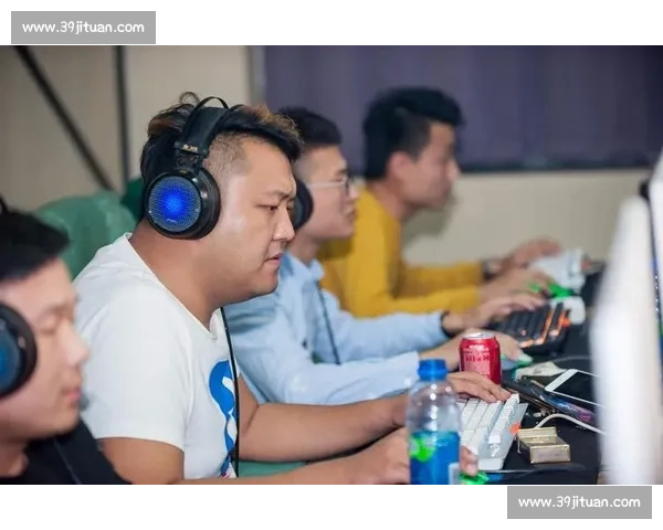 英雄联盟S赛名场面回顾，传奇对决再燃青春热血